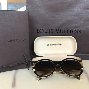 Louis Vuitton Petit Soupçon Cat Brown W